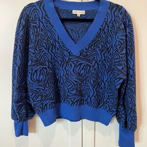 Moon River Blue and Black V-Neck Sweater